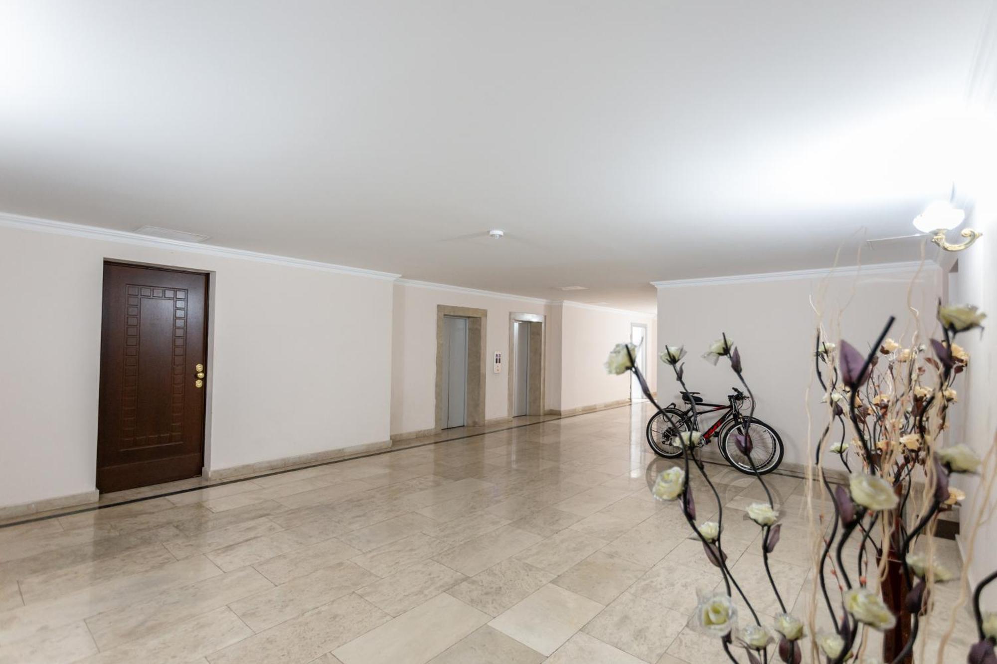 Serviced Apartment On Rustaveli Avenue 9 Tbilisi Esterno foto