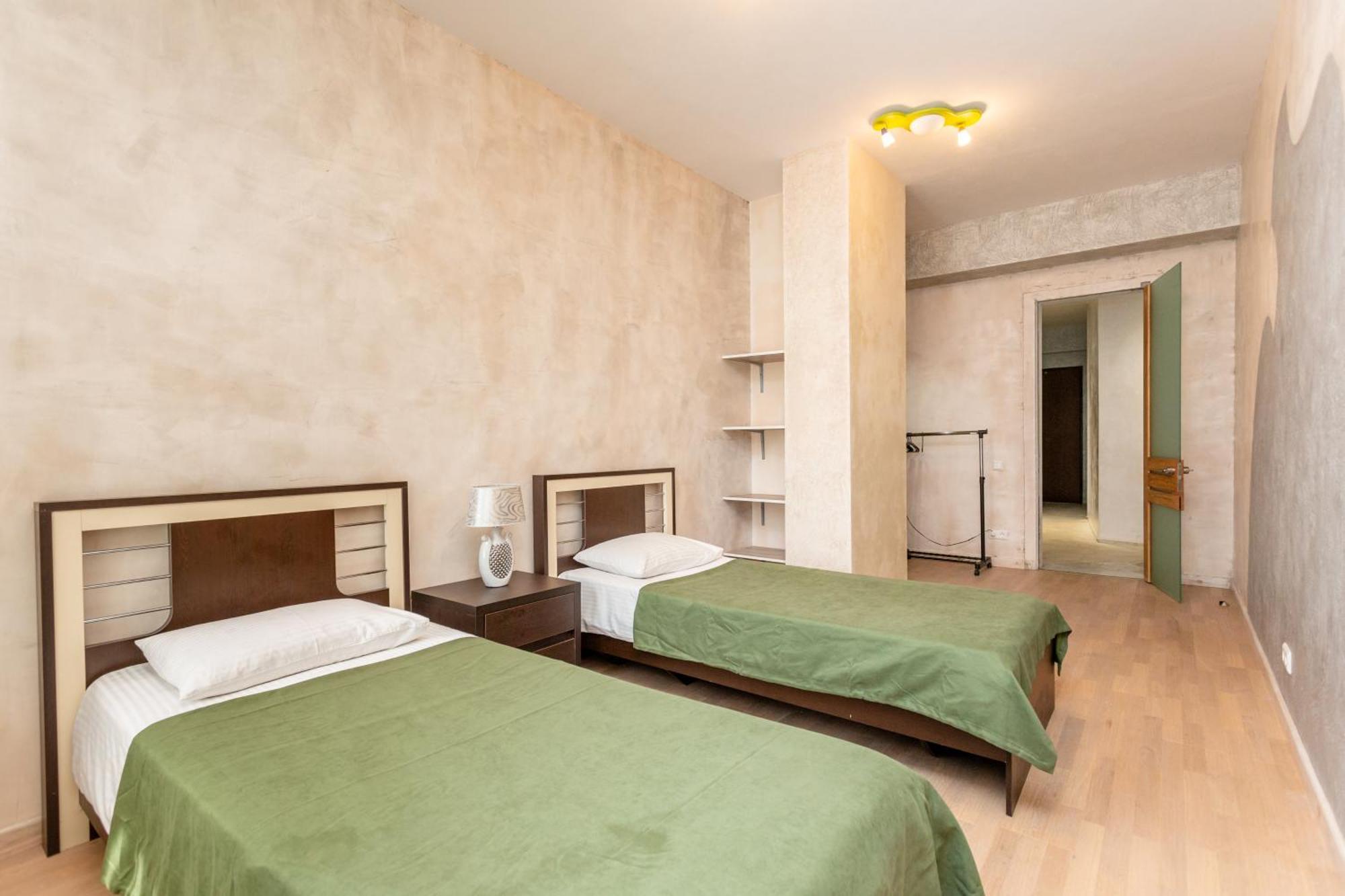 Serviced Apartment On Rustaveli Avenue 9 Tbilisi Esterno foto