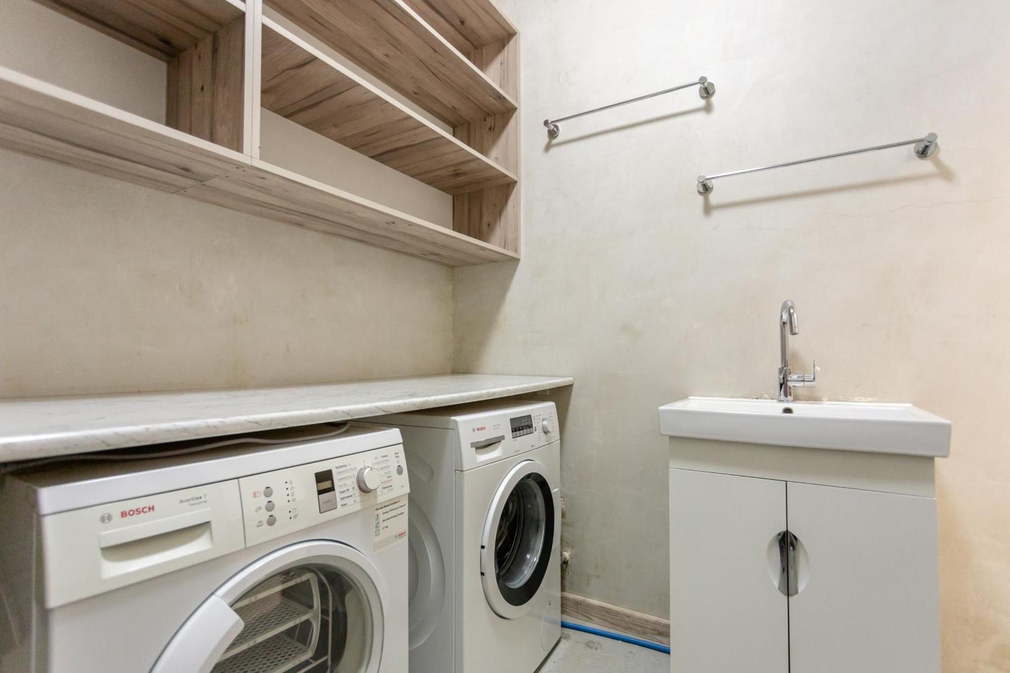 Serviced Apartment On Rustaveli Avenue 9 Tbilisi Esterno foto